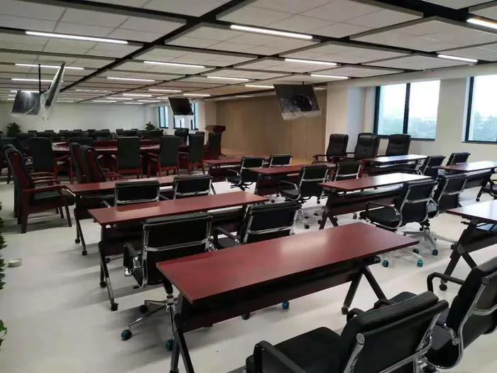 好的會(huì)議桌可以影響公司未來(lái)發(fā)展，該如何選購(gòu)呢？